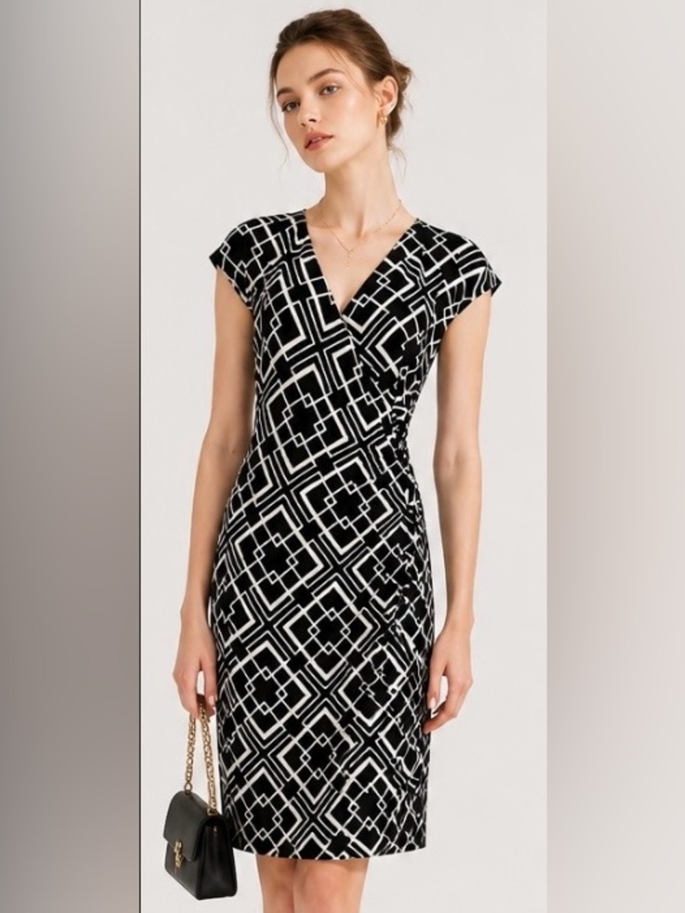 CHICO’S Travelers Crossover Dress Black White Career V Neckline Sleeveless Small